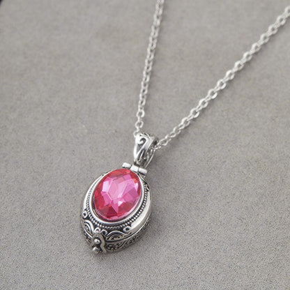 Fashion Vintage Style Green Crystal Pendant Retro Carved Gawu Can Open Photo Box Openable Style Pendant Necklace for Women Men