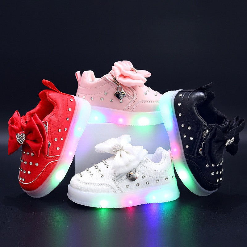 Spring Kids Shoes New Fashion Breathable Sneakers Kids Soft Non Slip Casual Girls Shoe LED Light Cute Versatile Princess Shoe