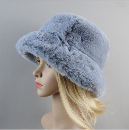 Chapéus de pele de coelho falso supermacios estilo novo 2025, forro de algodão para mulheres, gorros de esqui de moda russa quentes, cor sólida de pelúcia