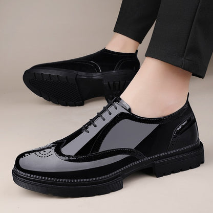 Male Brogue Shoes Thick Bottom Brand Mens Oxfords Shoes Men Patent Leather Fashion Smooth Coiffeur All-match Men's Wedding Shoes