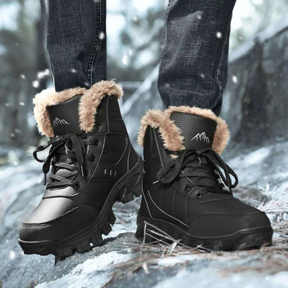 Botas de Neve de Inverno 2025 Masculinas Sapatos Outdoor Cano Alto Cadarço Antiderrapante Botas de Tornozelo Quente Confortáveis Pelúcia Sapatos Casuais Masculinos