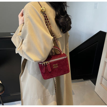 2025 Light Luxury Designer Retro Box Bag Female Korean Version of The Texture One-shoulder Messenger Mini Earphone Lipstick Bag