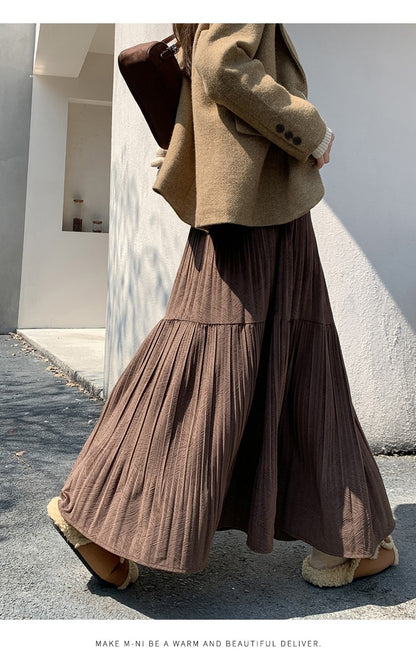 Pleated half skirt for women in autumn and winter 2025 new high waist slimming casual versatile A-line umbrella long skirt
