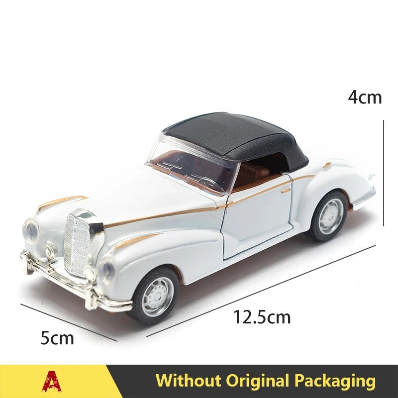 1:32 Alloy Diecast Mustang GT Classic Vintage Car Model Pull Back Car Miniature Vehicle Replica For Collection Gift for Kid