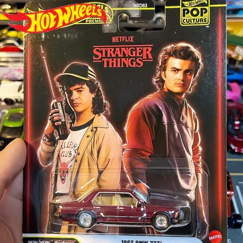 Hot Wheels 1/64 Entertainment Culture Series Nissan Skyline Stranger Things Bmw Lincoln Modelos de carros em liga fundida Brinquedos de presente