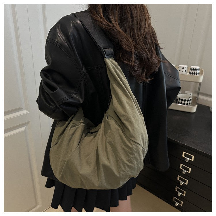 Large Capacity Simple Shoulder Bags Comfortable and Versatile Texture Crossbody Bags for Women Men Fashion Casual Storage Bags
