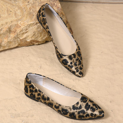Leopard Shoes 2025 New Women Flats Woman Casual Shoes Pointe Toe Spring Summer Flat Fashion Ladies Shoes Slip-on Big Size