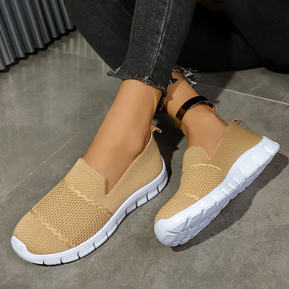 Lightweight Knitting Casual Sneakers Women Plus Size 36-43 Breathable Mesh Flats Woman Slip On Soft Sole Walking Shoes Ladies