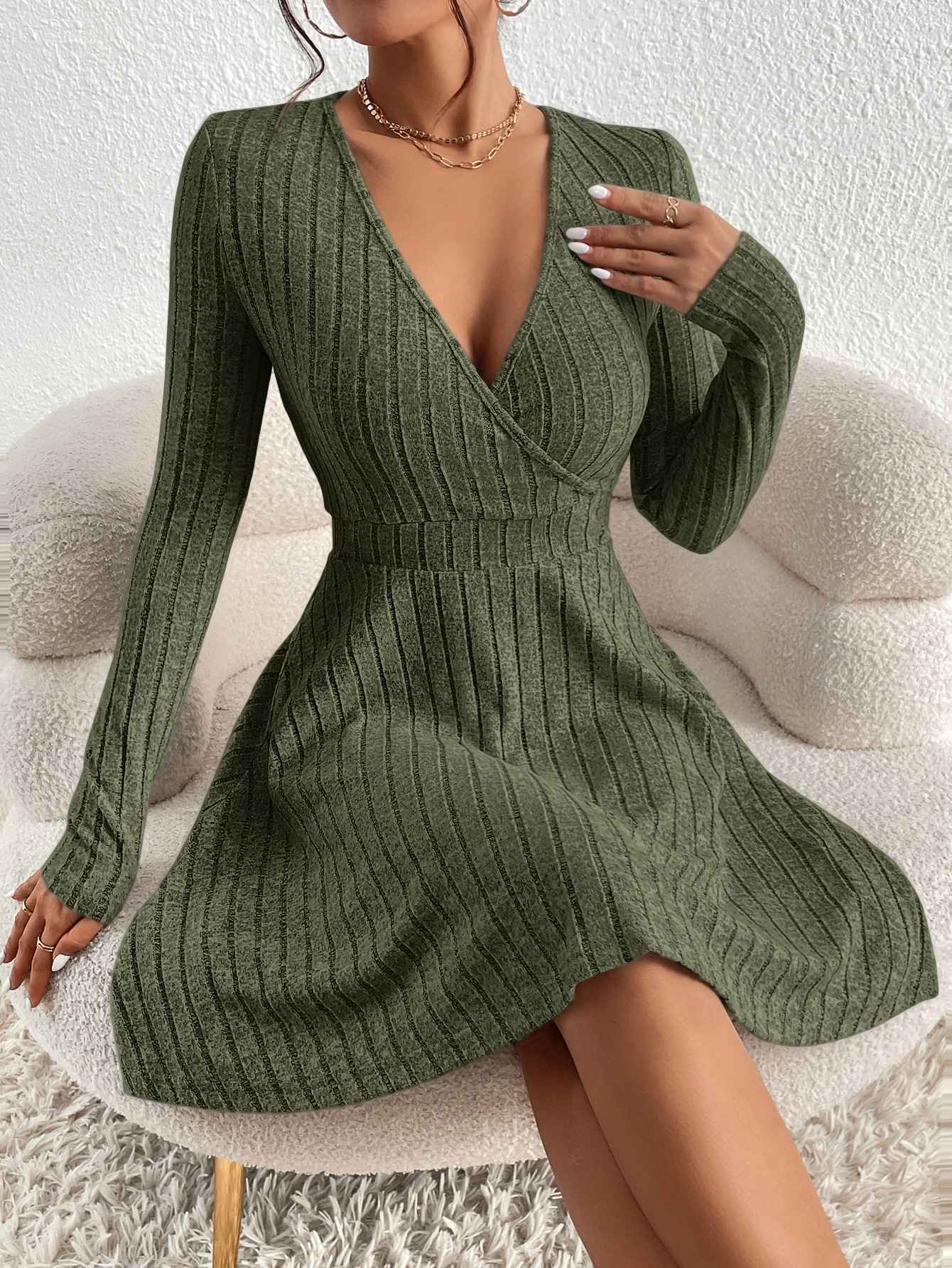 New for autumn/Winter 2024 Women Knit Slim Sexy Bodycon Dress V-Neck Long Sleeve