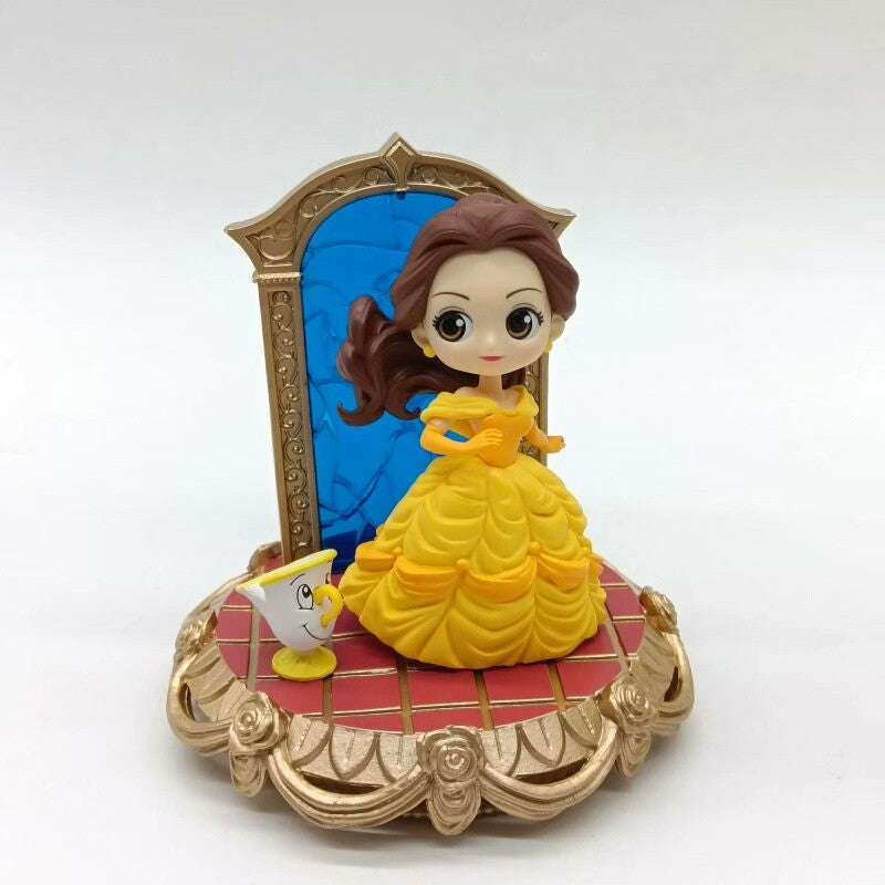 Em estoque Bandai Disney Anime Qposket Personagens Belle Story Series Bonecos de Ação Colecionáveis Brinquedos Presentes de Aniversário