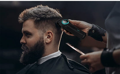 VGR 001 977 new hair trimming set high-end men's hair clipper intelligent digital display electric pusher carving and whitening