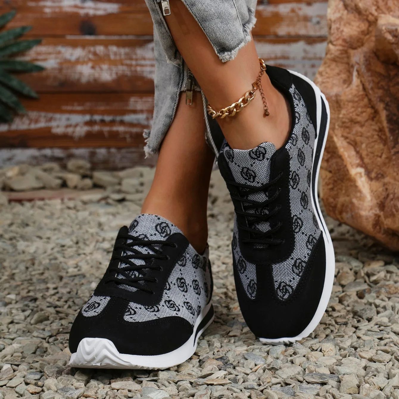 Tênis Feminino Primavera e Verão com Design Respirável Boca Aberta Alças Cruzadas Baixo Confortável Casual para Caminhada Zapatos De Mujer