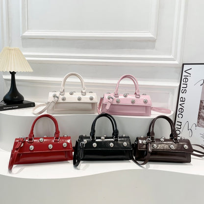 Bolsa de Ombro Pequena Retrô com Rebites de Couro PU LEFTSIDE para Mulheres Tendência 2025 Bolsas de Mão de Luxo Y2K e Bolsas Transversais Femininas