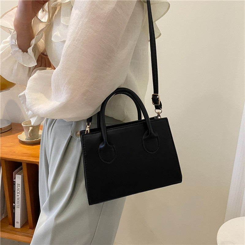 Versatile Black Small Square Bag Fashion Version Simple Tote Bag Women's Daily Single Mobile Phone Handbag Shoulder Cross Bags