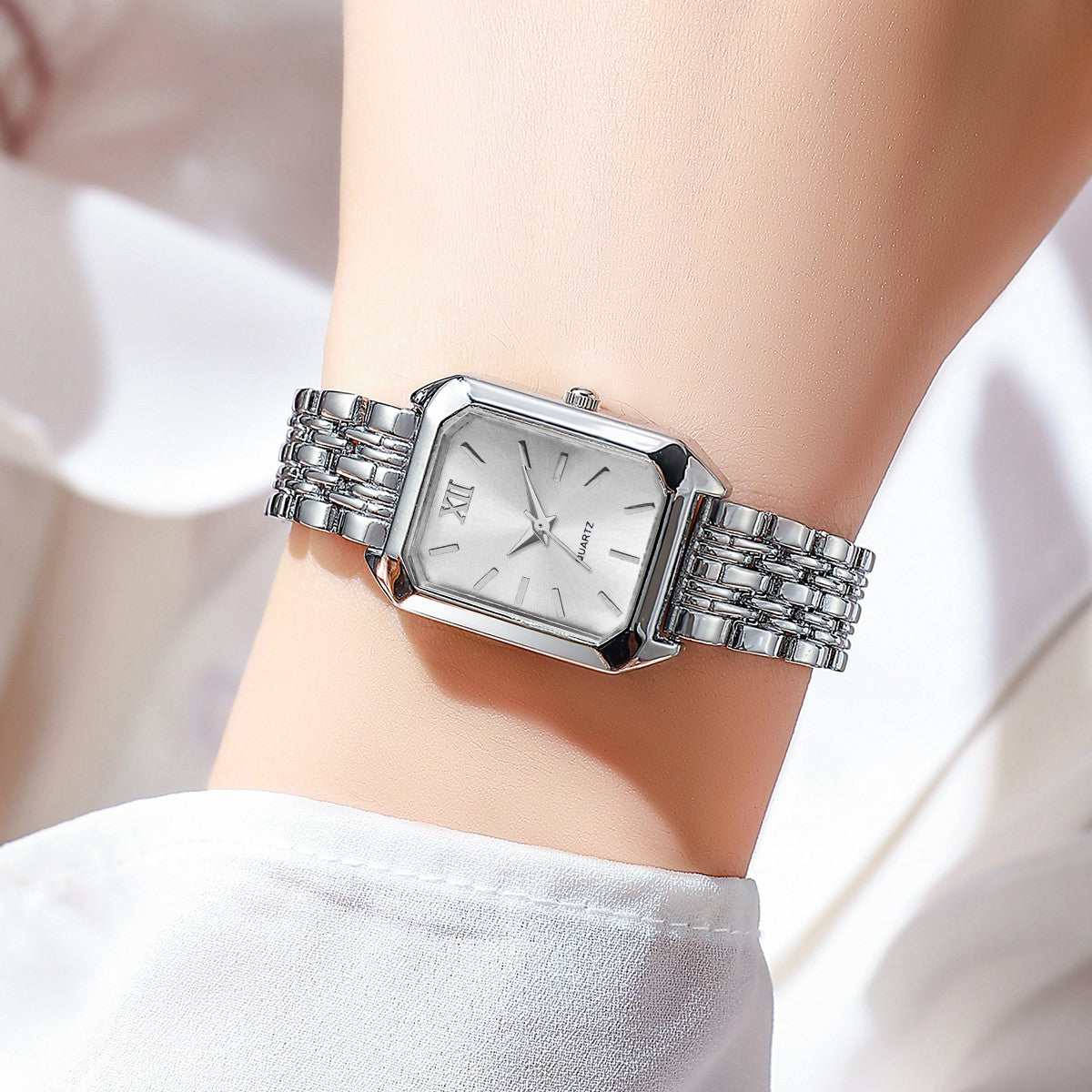 Elegant Women Quartz Watch Fashion Rectangle Analog Wristwatches Reloj Mujer Girls Clock Gift?Without Box?