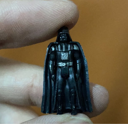 Hasbro Star Wars Série 1/72 Aayla Secura R2-D2 Boba Fett Darth Vader Produtos Genuínos a Granel com Defeitos Boneco de Ação