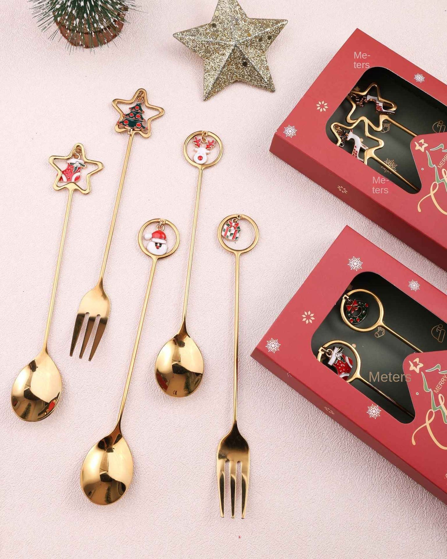 Warm Christmas Gift! Creative Santa Doll Dessert Spoon Fork 2-Piece Set Portable Tableware in Gift Box Sweet Surprise Friends