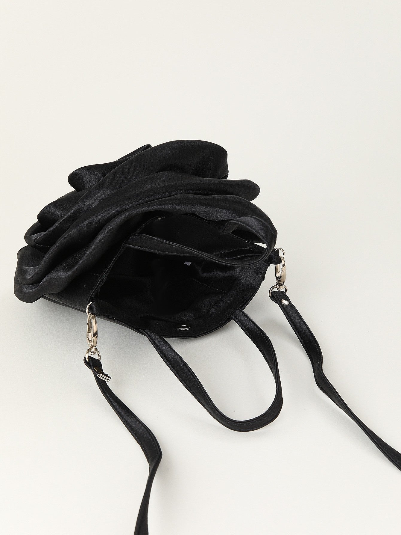 Luxury Rose Handbags Design Silk Pleated Flower Shoulder Bag Women Red Satin Round Evening Purse Wedding Party Clutches Female