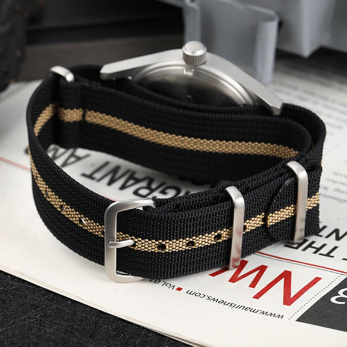 Militado Ml05 Vintage Field Watch VH31 Sweep Second Quartz Movement Sapphire Crystal High Clear AR Coating Luminous 38Mm Watches