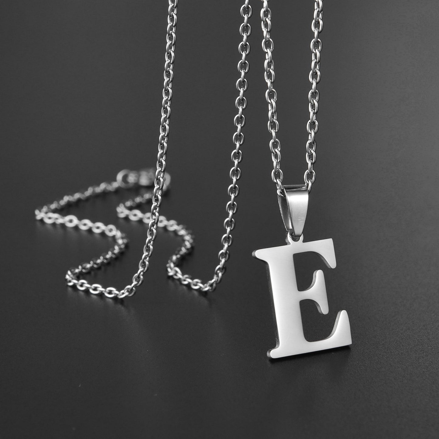 Colar de Aço Inoxidável com Pingente de Nome Letras A-Z do Alfabeto, Colares Minimalistas Iniciais para Homens e Mulheres, Presentes de Moda no Atacado