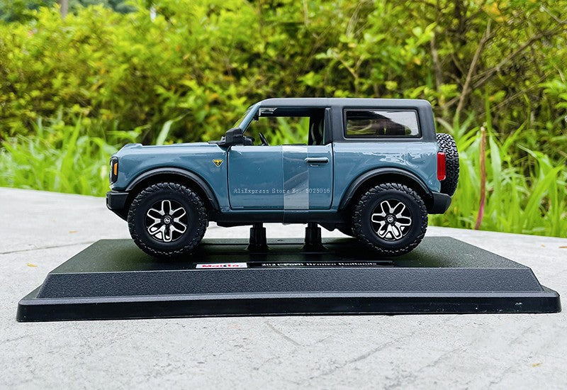 Maisto 1:24 Newly launch 2021 Ford Bronco Badlands alloy car model handicraft decoration collection toy tool gift die-casting