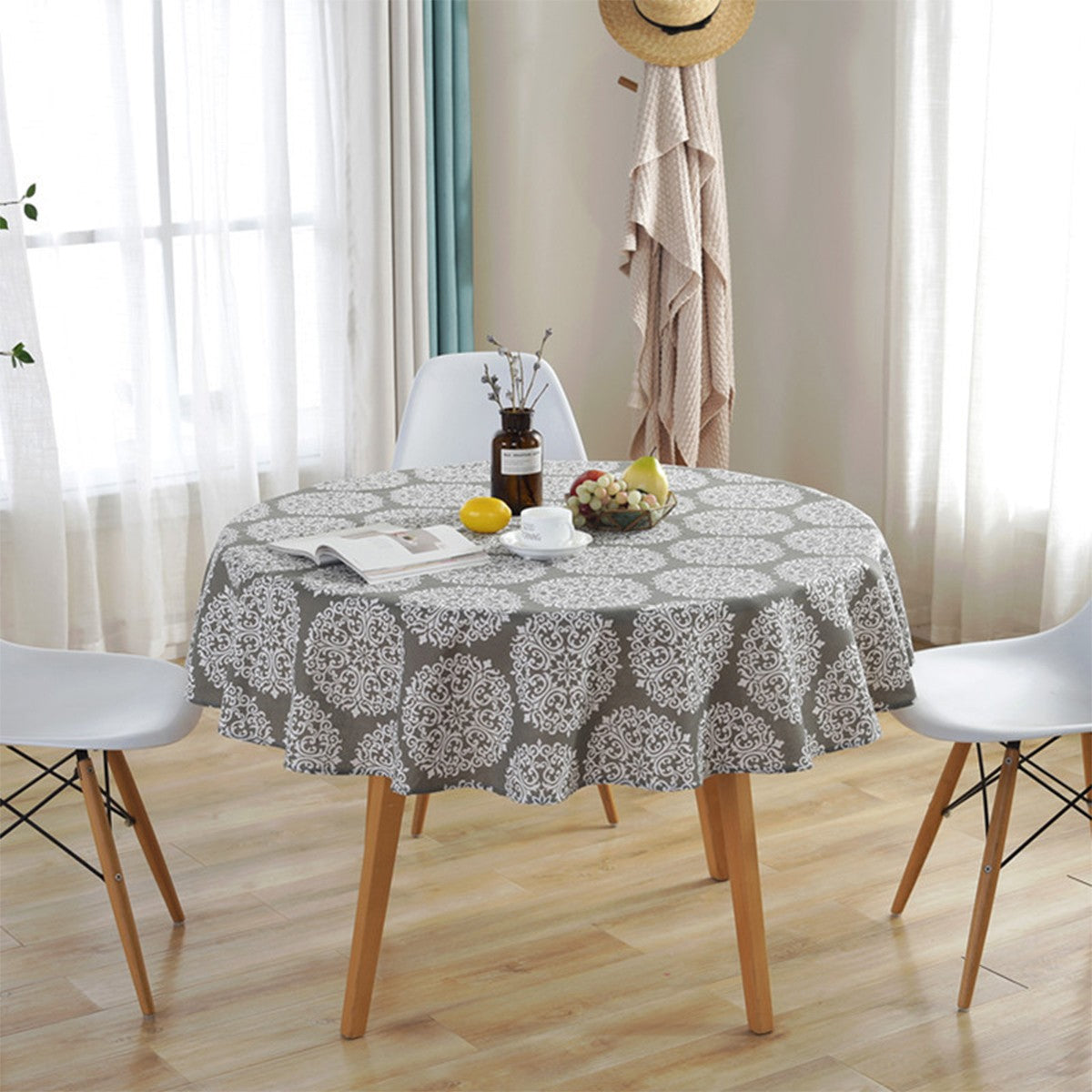 Round Tablecloth Washable Table Cloth Decorative Table Cover Indoor and Outdoor Holiday Home Christmas Party Picnic Dining Room
