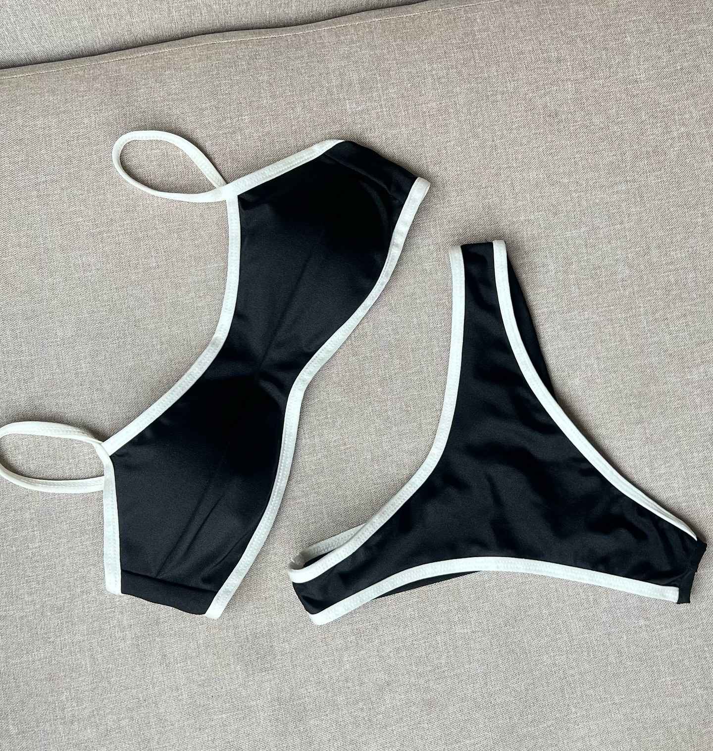 2025Sexy Bikini Women Swimsuit Female Swimwear Bandeau Biquini Thong Bathing Suit Shiny Swimming Suits Halter Bodysuit Beachwear