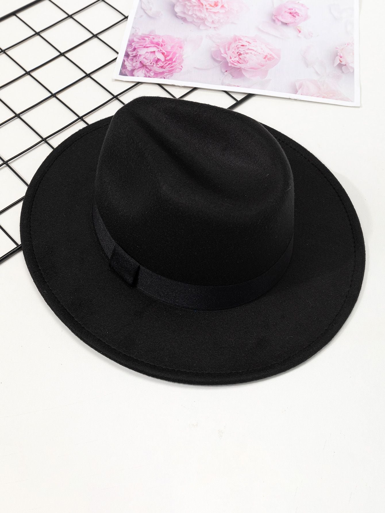 Autumn and winter men and women's new large brimmed hats, fashionable woolen jazz hats, English style top hats