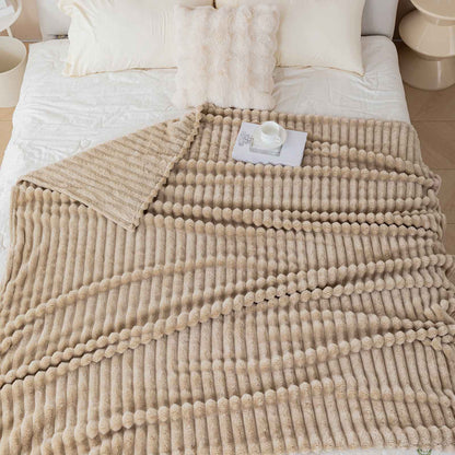 1pc soft and skin friendly warm blanket, suitable for bedrooms, sofa covers, camping and travel, multifunctional blanket