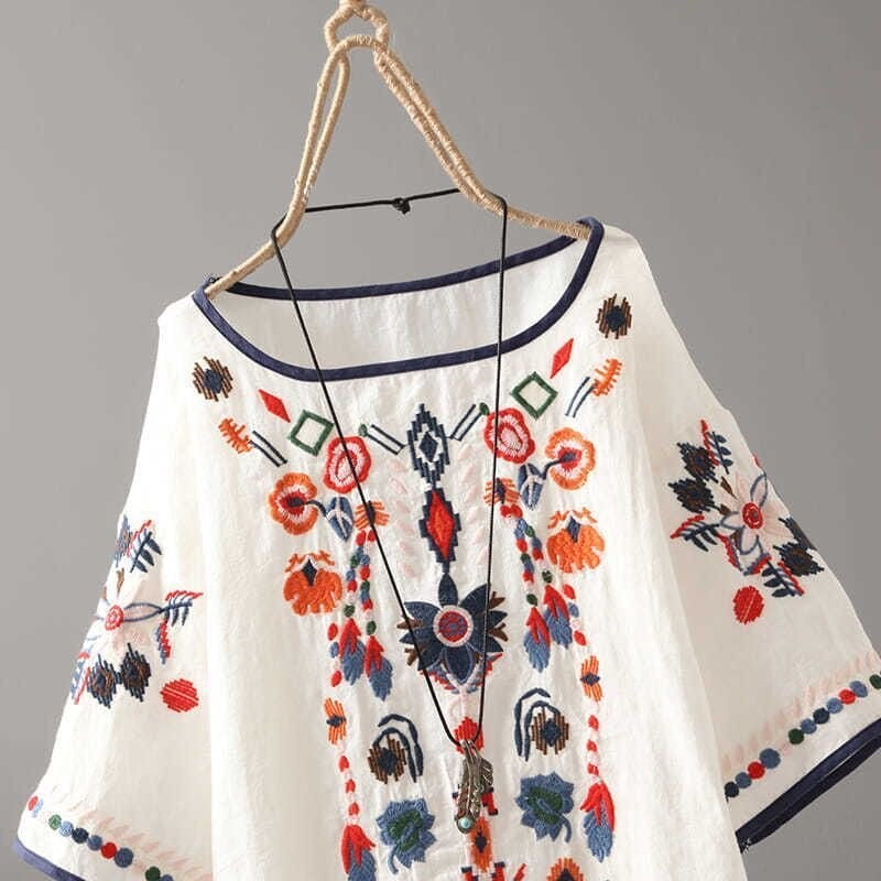 Luxury Embroidery Floral Tees Women Chinese Style Classic Loose Shirts Casual Vintage O Neck Short Sleeve Summer Blouse Tops