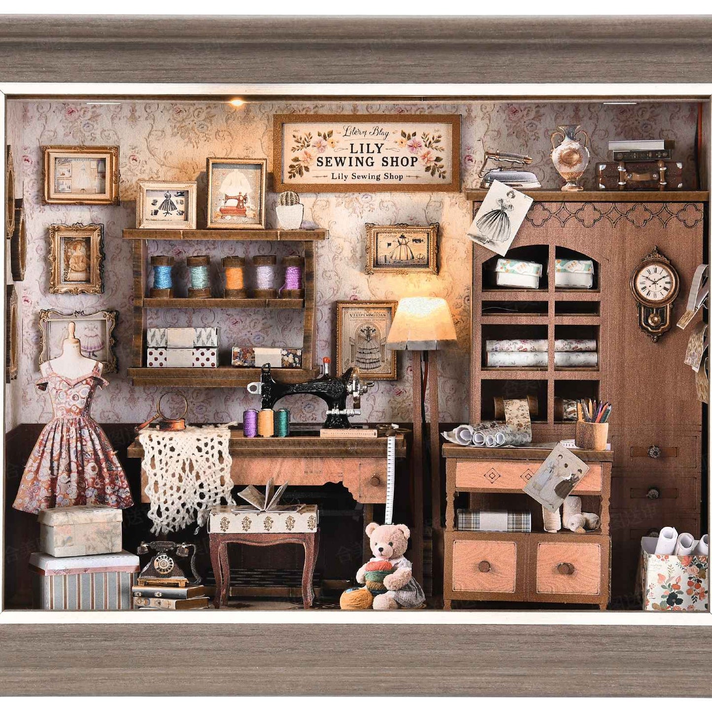 DIY Book Nook Bookshop Kit Photo Miniature Wooden Dollhouse with Light Bookshelf Insert 3D Puzzle Decor for Gift Owl Bookstore