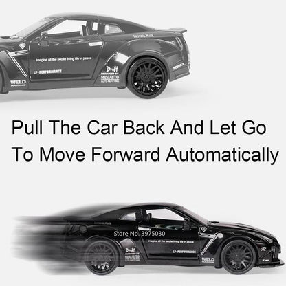 1/32 Escala Liga Fundida Nissan GTR Carro Esportivo Modelo Brinquedo Portas Abertas Fricção Som Música Veículo em Miniatura Presentes para Crianças Coleção