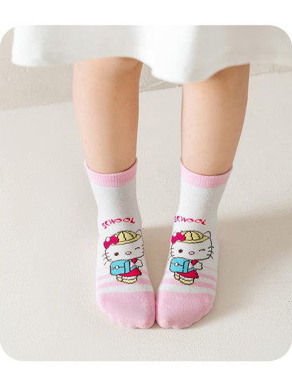 5 pares de meias de algodão de cano médio Kawaii Sanrio Cinnamoroll Kuromi para meninas e meninos, meias de algodão de cano médio de desenho animado para primavera e outono