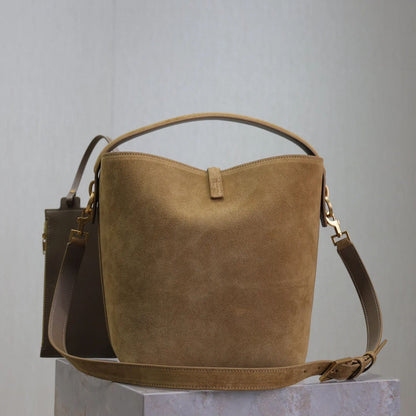 New Handbag Luxury Designer Bucket Bag Women's Large-Capacity High-Quality One-Shoulder Tote bag Fashion Commuter Messenger Ba