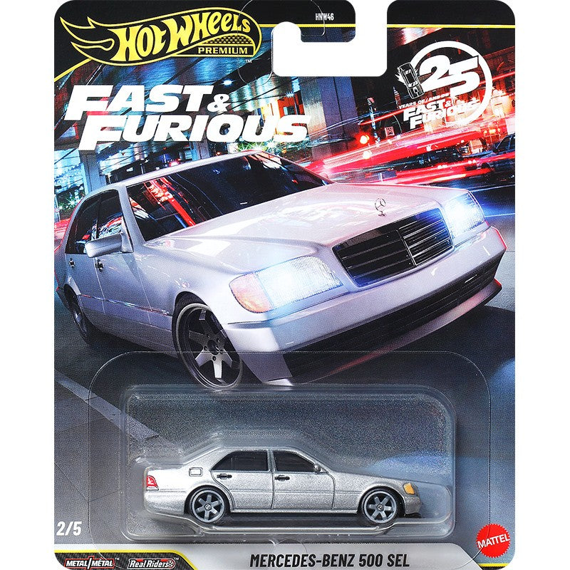 Hot Wheels Premium HNW46 Velozes e Furiosos, Mitsubishi Eclipse Benz 500 Lykan FJ Cruiser, Brinquedos de Colecionador em Diecast 1:43 para Crianças