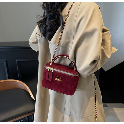 2025 Light Luxury Designer Retro Box Bag Female Korean Version of The Texture One-shoulder Messenger Mini Earphone Lipstick Bag