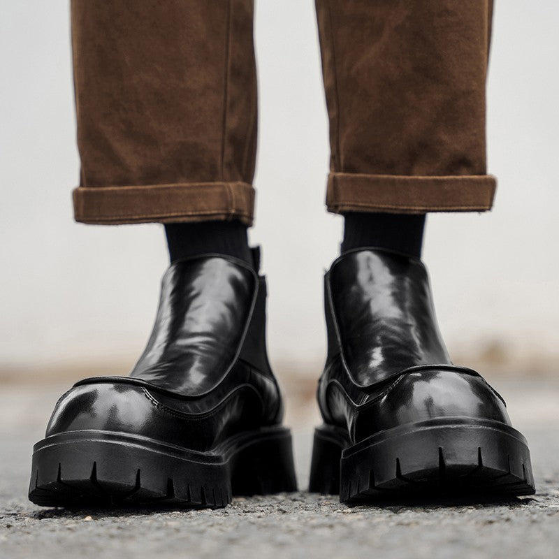 New designer black fashionable men's leather shoes for autumn and winter, retro ankle boots, round-toe business Chelsea boots