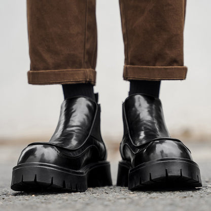 New designer black fashionable men's leather shoes for autumn and winter, retro ankle boots, round-toe business Chelsea boots