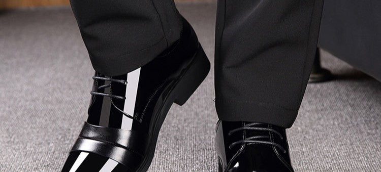 Social Shoe for Men Casual Business Patent Leather Dress Shoes Man Bright Upper Pointed Toe 2025 Trend Office Suit Footwear New