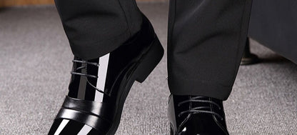 Social Shoe for Men Casual Business Patent Leather Dress Shoes Man Bright Upper Pointed Toe 2025 Trend Office Suit Footwear New