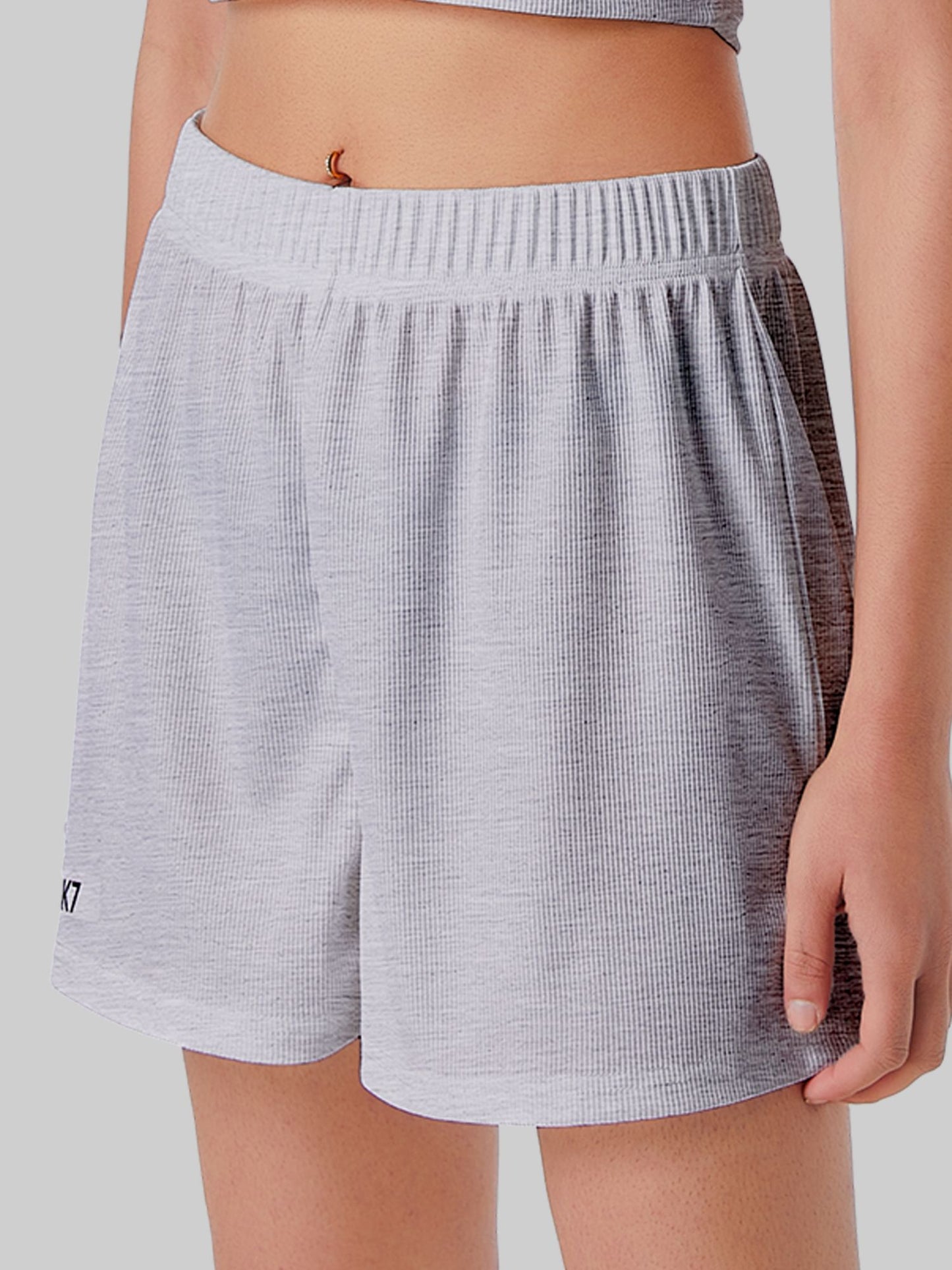 Casual Shorts Women 2024 New Summer Simple Comfortable Elastic Waist Cool Breathable Solid Color Casual Sports Five Quarter Pant