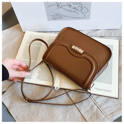 Latest Retro Crossbody Bag for Women High End Fashion Saddle Shoulder Handbag Unique Design