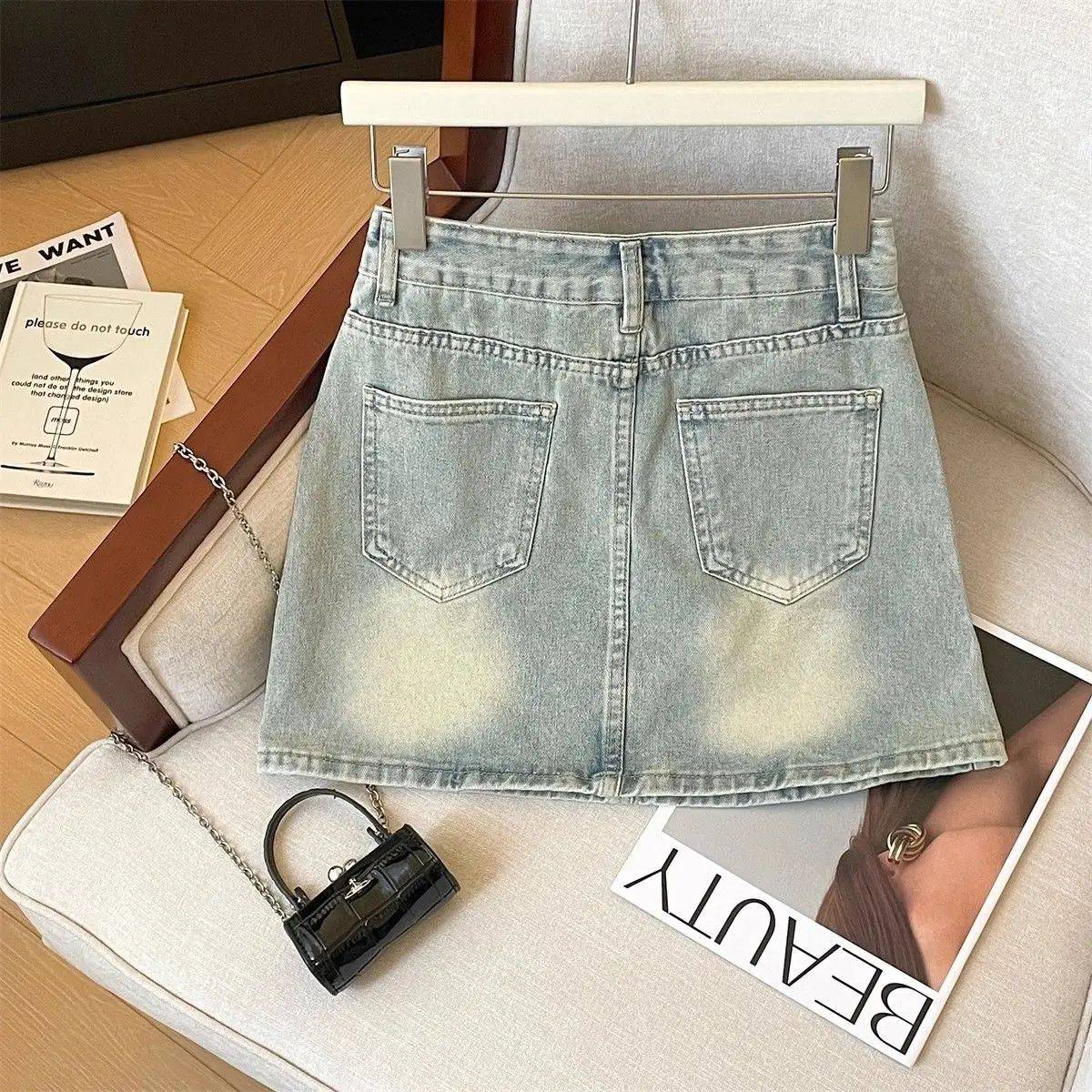 Bright Line Decoration Embroidered Diamonds Denim Short Skirt Female 2025 Spring Summer New Trend Sexy Buttons A-line Skirt