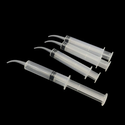 50 Seringas Descartáveis de Irrigação Dental com Ponta Curva 12ml para Uso Odontológico Material Odontológico Diâmetro da Ponta 1.9mm