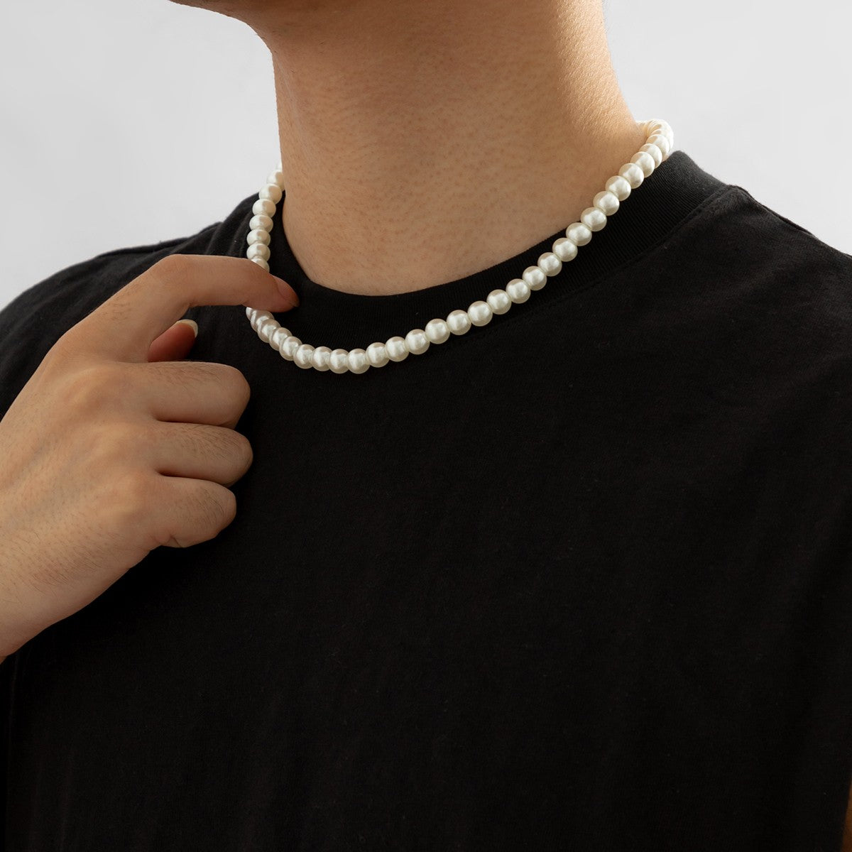Colar Curto Gargantilha de Pérolas de Imitação Simples para Homens Correntes de Contas Brancas da Moda em Acessórios de Pescoço Joias da Moda 2023