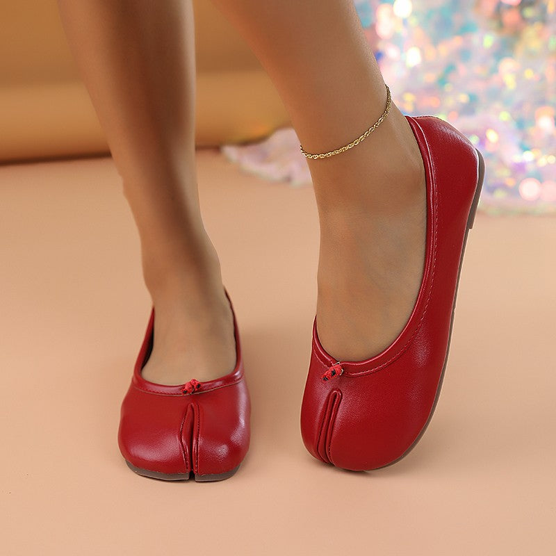 Comfortable Tabi Split Toe Ballet Flats - Ruffled Mary Jane Shoes Pig Hoof Shape Casual Wear