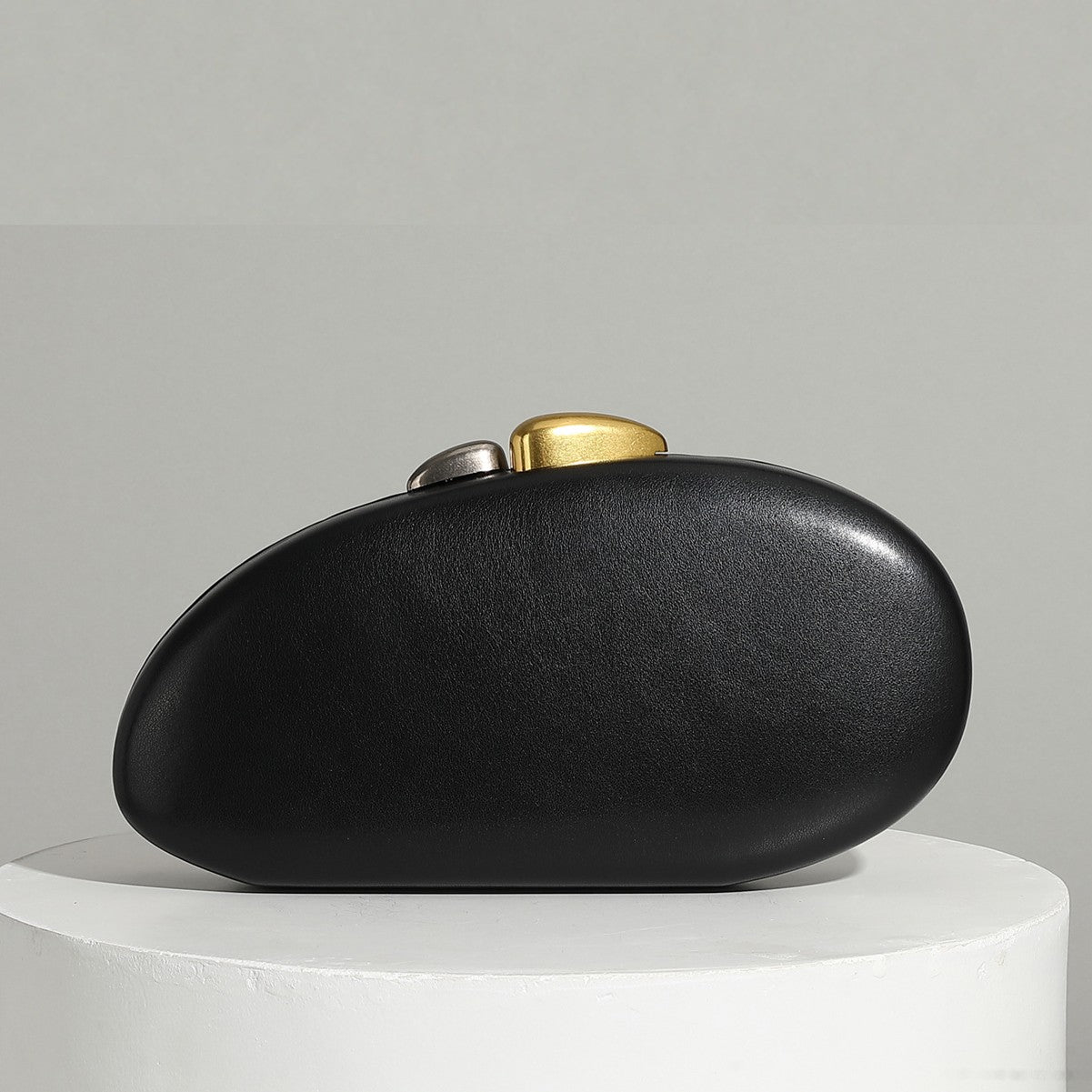 Designer Shell Shape Clutch Bag Women Evening Party Leather Handbag Metallic Closure Shoulder Crossbody Bags Small Dinner Purse