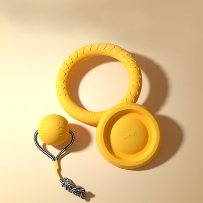 Brinquedos Duráveis de EVA para Cães 4 Peças Disco Voador + Bola + Corda para Puxar para Filhotes e Cães Adultos Conjunto Anti-Mordida para Limpeza dos Dentes?2024 Mais Vendido?
