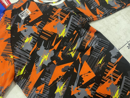 Hot Men's Surfing Shirt Energetic Camo Style Lycra Rashguard RIGHTTRACK For Surf Sportswear Beach UV Swimwear UPF50+ Clothes