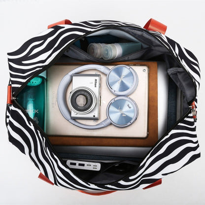 Portable Large Capacity Travel Duffle Bag Nylon with Animal Print Weekender Overnight Bag Waterproof Storage Bag Sports Gym